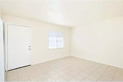 15564 Hesperia, Victorville, CA 92395 - Photo 10