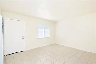 15564 Hesperia, Victorville, CA 92395 - Photo 10