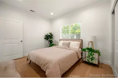 1411 W 7th Street, Santa Ana, CA 92703 - Photo 12