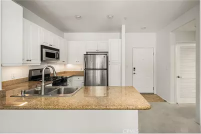3202 Watermarke, Irvine, CA 92612 - Photo 8