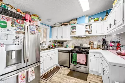 9080 Bloomfield Ave, Cypress, CA 90630 - Photo 12