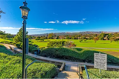 27196 Paseo Lomita, San Juan Capistrano, CA 92675 - Photo 28