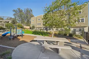 12837 Watt Ln, Sylmar, CA 91342 - Photo 24