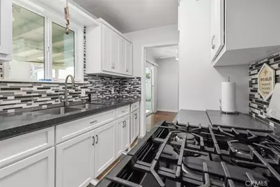 1655 W 110th, Los Angeles, CA 90047 - Photo 12