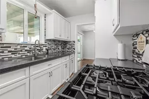 1655 W 110th, Los Angeles, CA 90047 - Photo 12