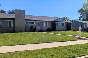 1404 N Mountain Ave, Claremont, CA 91711 - Photo 1