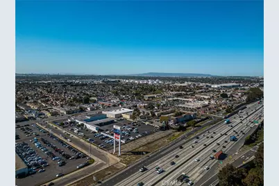 8559 Artesia Boulevard, Bellflower, CA 90706 - Photo 32