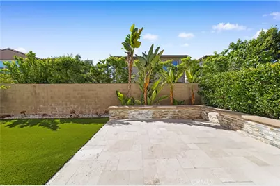 91 Pelican, Irvine, CA 92618 - Photo 32