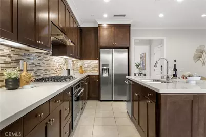 113 Hanging, Irvine, CA 92620 - Photo 12