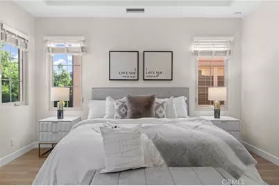 113 Hanging, Irvine, CA 92620 - Photo 18