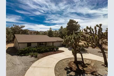 56547 Navajo, Yucca Valley, CA 92284 - Photo 2