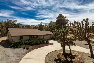 56547 Navajo, Yucca Valley, CA 92284 - Photo 2