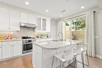 72 Granite, Irvine, CA 92620 - Photo 4