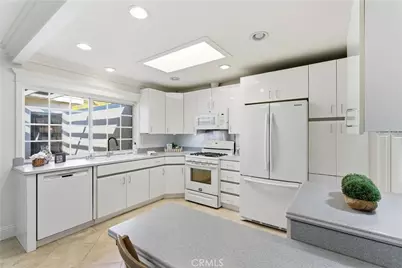 26491 Montecito, Mission Viejo, CA 92691 - Photo 8