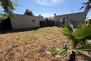 2303 W 75th St, Los Angeles, CA 90043 - Photo 18