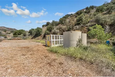 11101 Spanish Hills Dr, Corona, CA 92883 - Photo 38