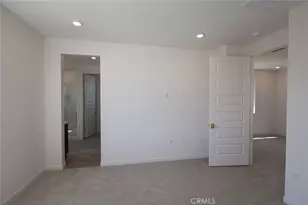 27328 Bear Paw Ln, Valencia, CA 91381 - Photo 4