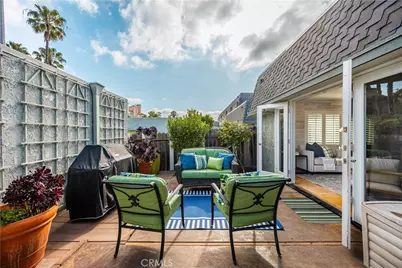 8282 Artista Drive, Huntington Beach, CA 92646 - Photo 14