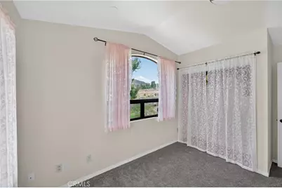 9902 Avenida Miravilla, Cherry Valley, CA 92223 - Photo 34