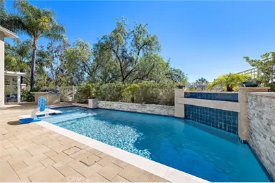 6 Las Pisadas, Rancho Santa Margarita, CA 92688 - Photo 2