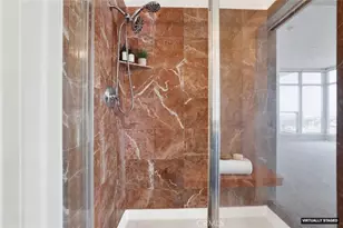 411 W Seaside Wy, Long Beach, CA 90802 - Photo 18