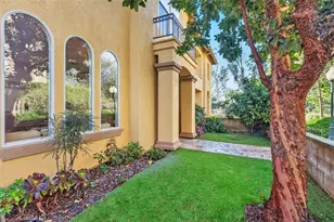 29 Roseville, Irvine, CA 92602 - Photo 4