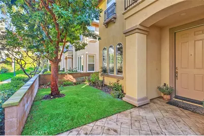 29 Roseville, Irvine, CA 92602 - Photo 4