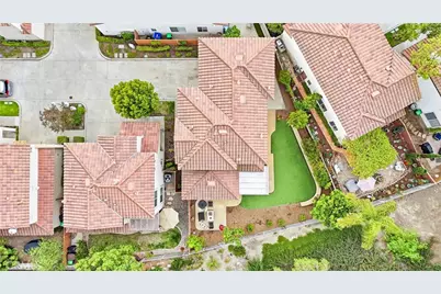 23 Paseo Primero, Rancho Santa Margarita, CA 92688 - Photo 2