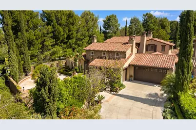 20 Blue Summit, Irvine, CA 92603 - Photo 2