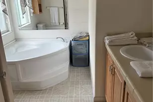 302 Teton, Santa Ana, CA 92703 - Photo 4