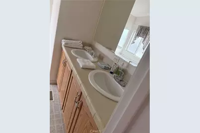 302 Teton, Santa Ana, CA 92703 - Photo 6