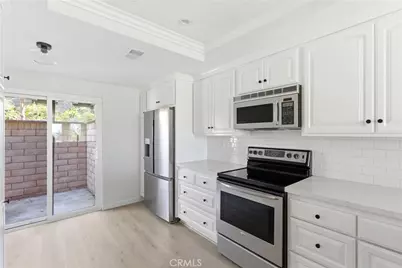 1095 Mesa Bluff, Costa Mesa, CA 92627 - Photo 12