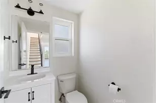 1095 Mesa Bluff, Costa Mesa, CA 92627 - Photo 10