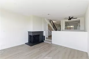 1095 Mesa Bluff, Costa Mesa, CA 92627 - Photo 4