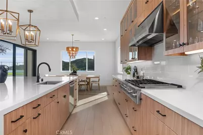 18411 Boulder Bluff, Silverado, CA 92676 - Photo 12