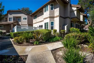 24376 Larchmont Ct, Laguna Hills, CA 92653 - Photo 2