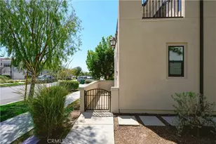 199 Follyhatch, Irvine, CA 92618 - Photo 2