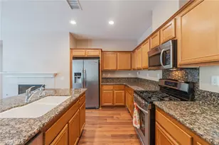 34278 Torrey Pines Ct, Lake Elsinore, CA 92532 - Photo 6