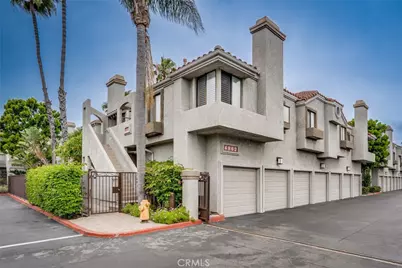 4862 Tiara #204, Huntington Beach, CA 92649 - Photo 2