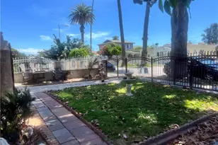 1009 E Stockton Ave, Compton, CA 90221 - Photo 12