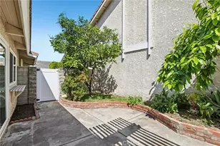 5 Poinsettia, Irvine, CA 92604 - Photo 34