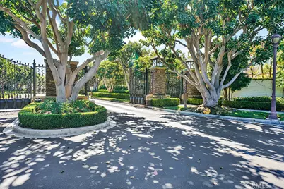 17 Crooked Stick Drive, Newport Beach, CA 92660 - Photo 8