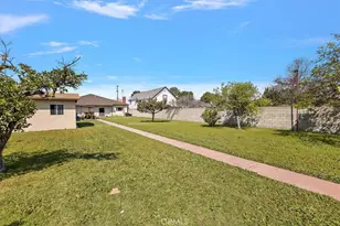 420 W Tichenor St, Compton, CA 90220 - Photo 46