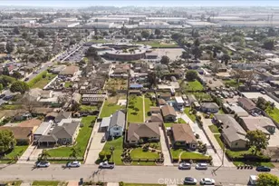 420 W Tichenor St, Compton, CA 90220 - Photo 30