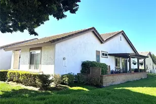 27857 Espinoza, Mission Viejo, CA 92692 - Photo 2