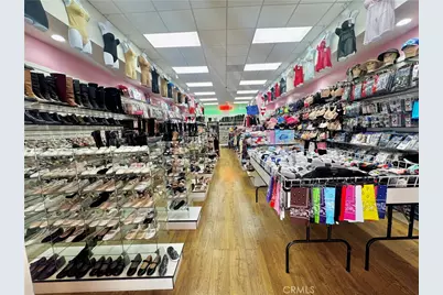 213 W 4th, Santa Ana, CA 92701 - Photo 2