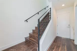 6016 W Beachwood Ln, Los Angeles, CA 90038 - Photo 2