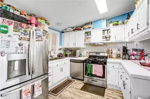 9080 Bloomfield, Cypress, CA 90630 - Photo 12