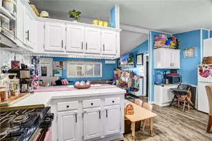 9080 Bloomfield, Cypress, CA 90630 - Photo 14