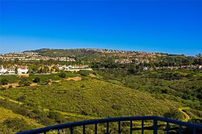 4 Chandon, Newport Coast, CA 92657 - Photo 32